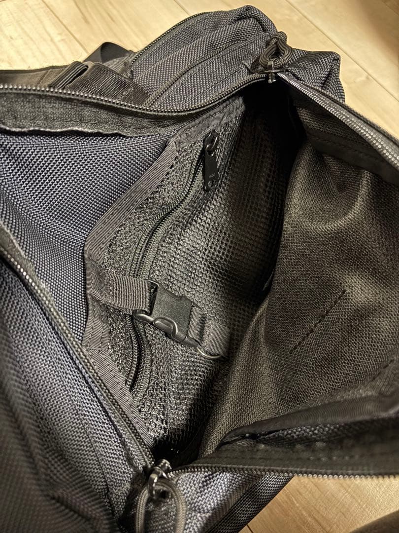 るりBRIEFING NEO TRINITY LINER DEEP SEA