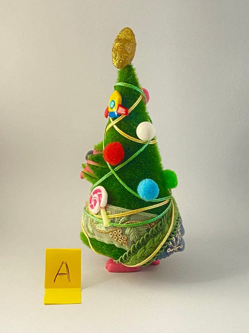 Rapソフビ：彼は隠れているつもりですが、鼻と舌が出ています-クリスマスツリーA