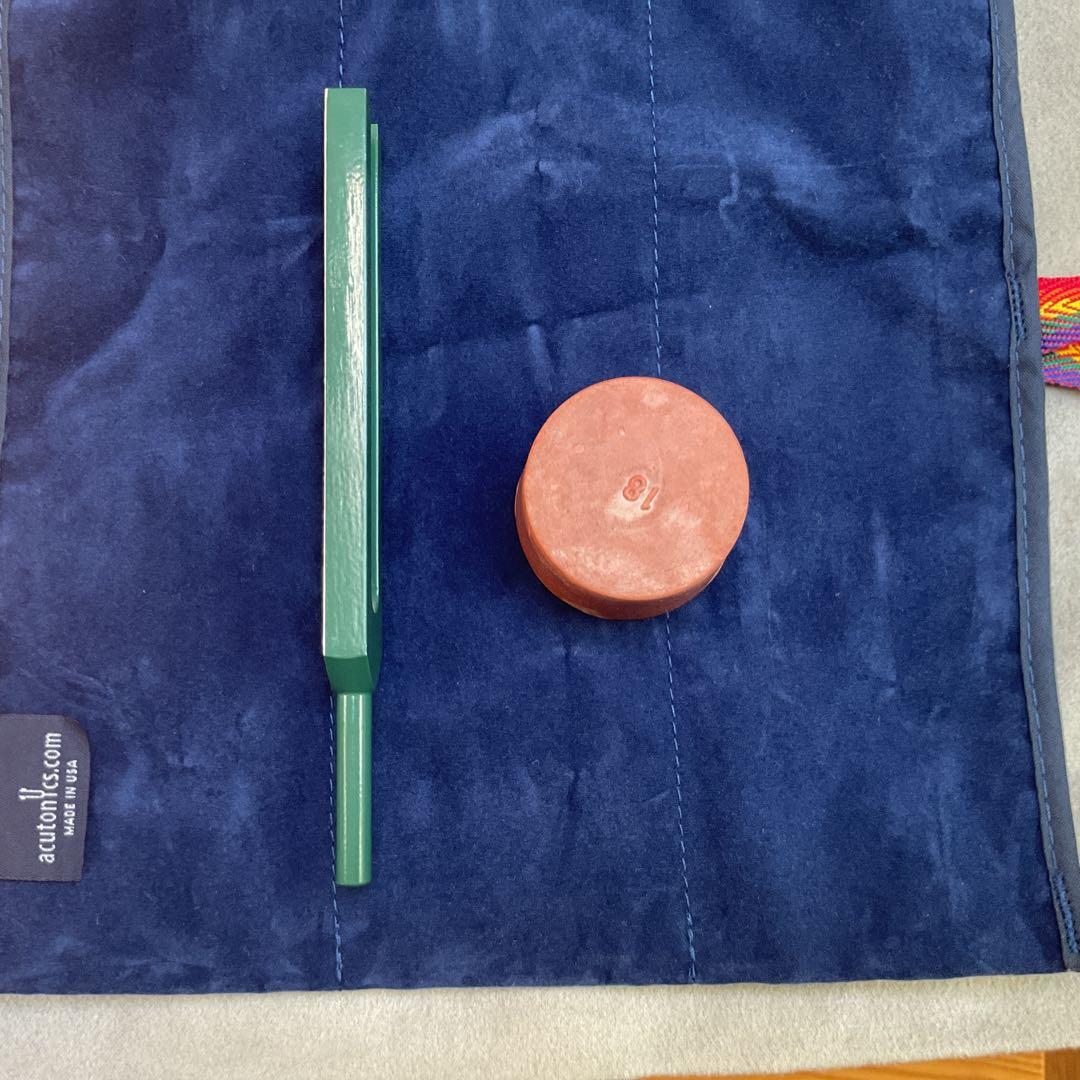 睡眠障害の改善にも有効なアキュトニックス　アース(地球) 音叉