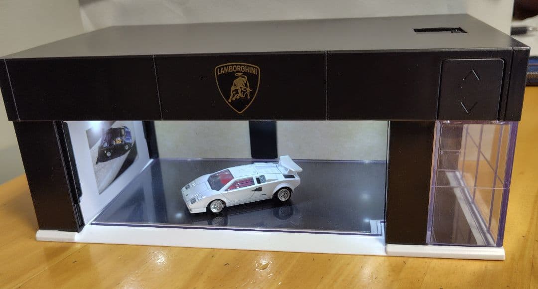 トミカガレージ ランボルギーニ カウンタック LP500S付き