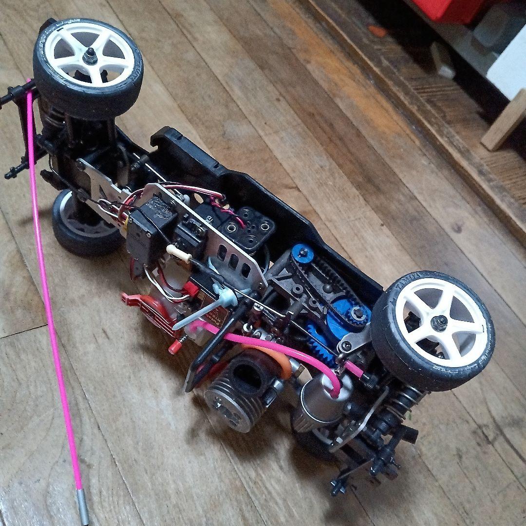 KYOSHO　エンジンカー四駆　ラジコン　模型
