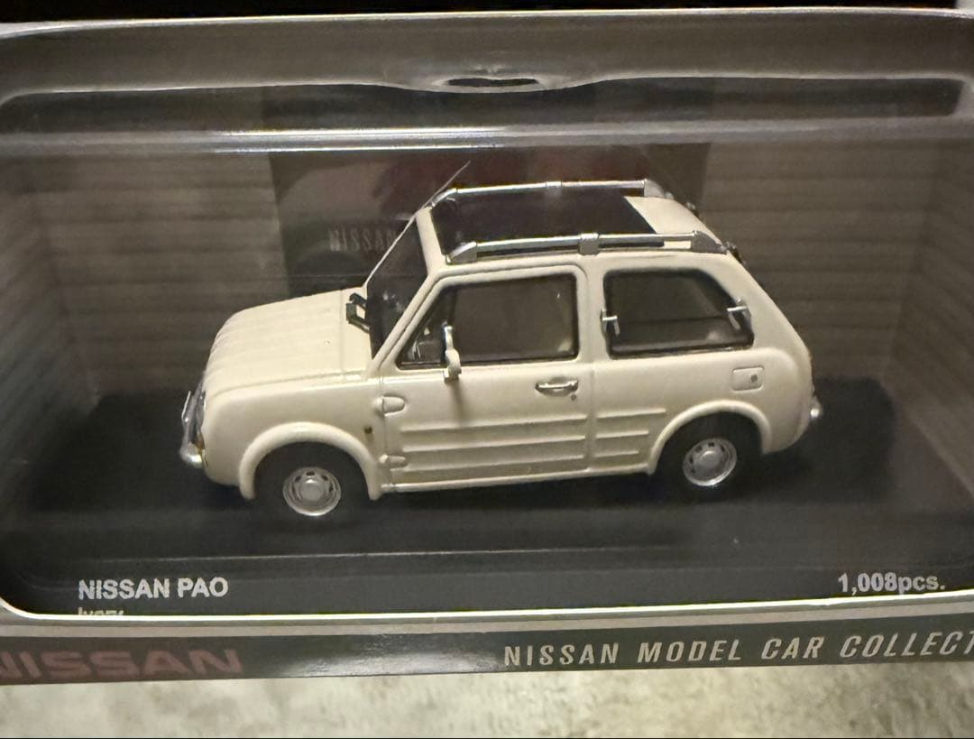 Nissan Pao ミニカー アイボリー/ホワイト