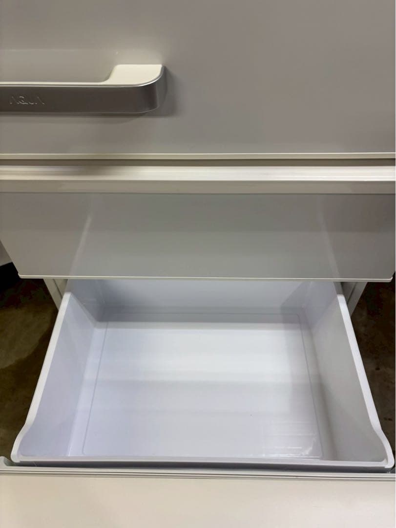 AQUA 4ドア冷蔵庫 AQR-36G(W) 2018年製 355L 右開き