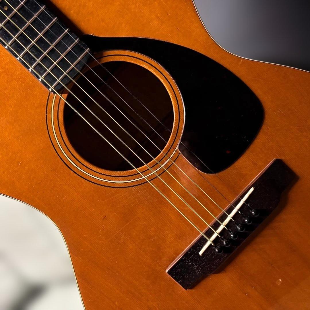 ☆長体金ロゴ！超初期型ヤマハFG-110赤がこれだ！超