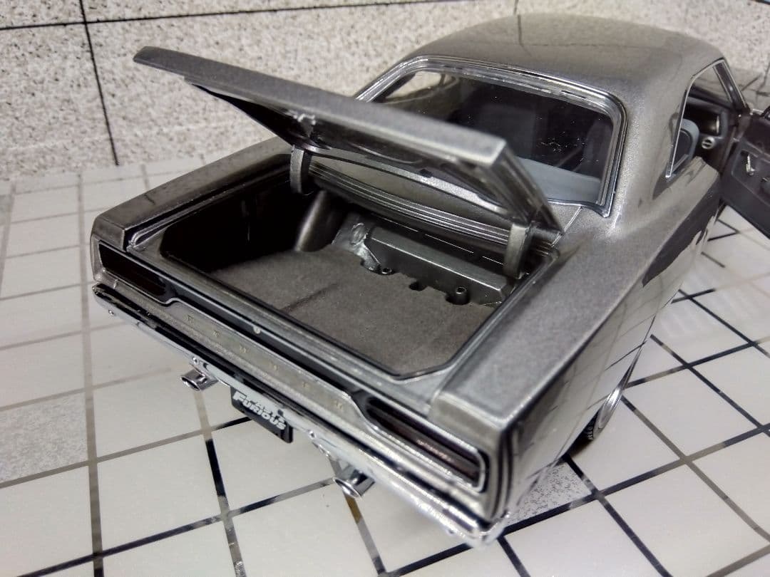 1/18 グリーンライト 1970 Plymouth Road Runner