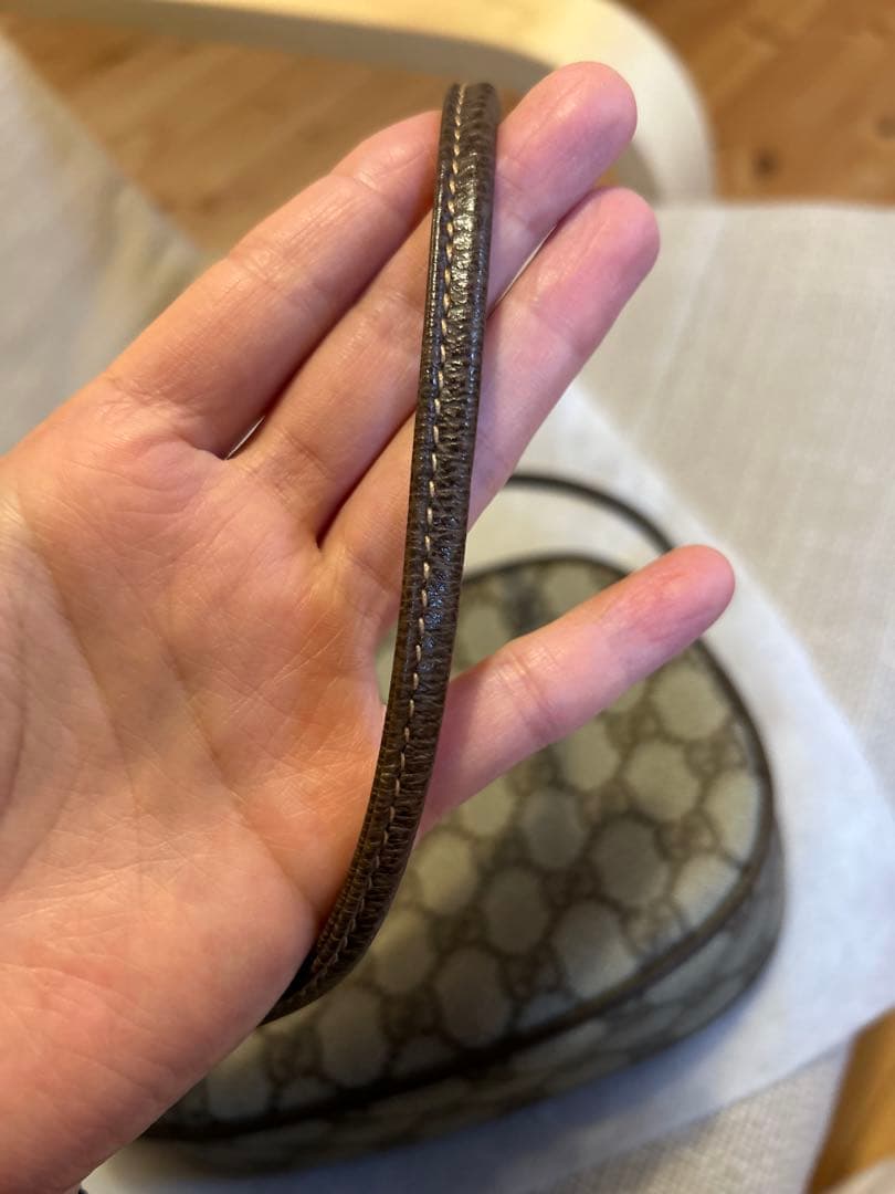 オールドグッチGGパターン シェリーライン　レザーショルダーバッグ