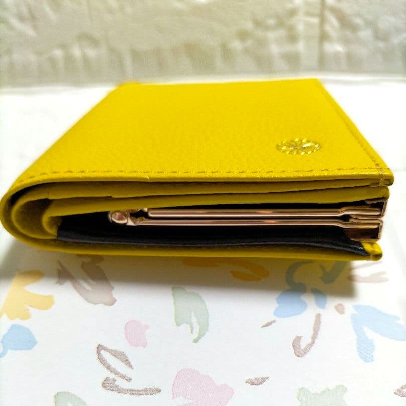 皇居 財布 二つ折り財布 がま口財布 本革 イエロー 開運 - メルカリ