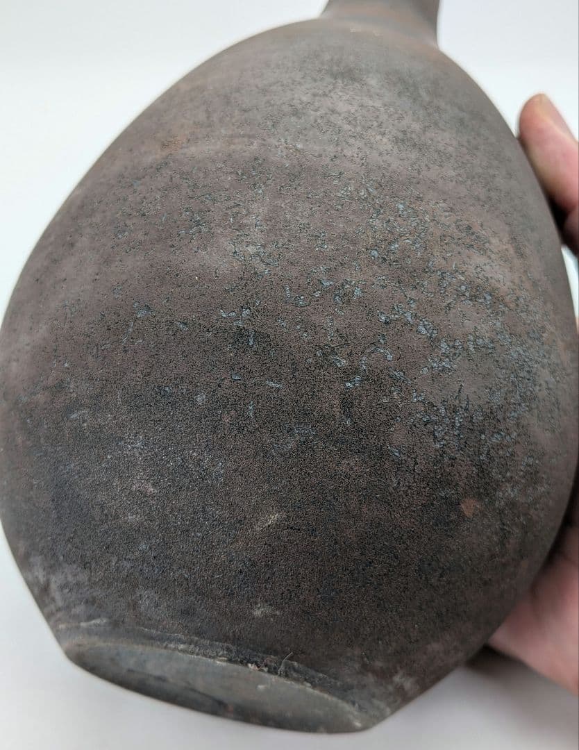 中里重利 唐津焼 黒陶花入 共箱（四方桟組箱） 花器 花瓶 フラワーベース 置物