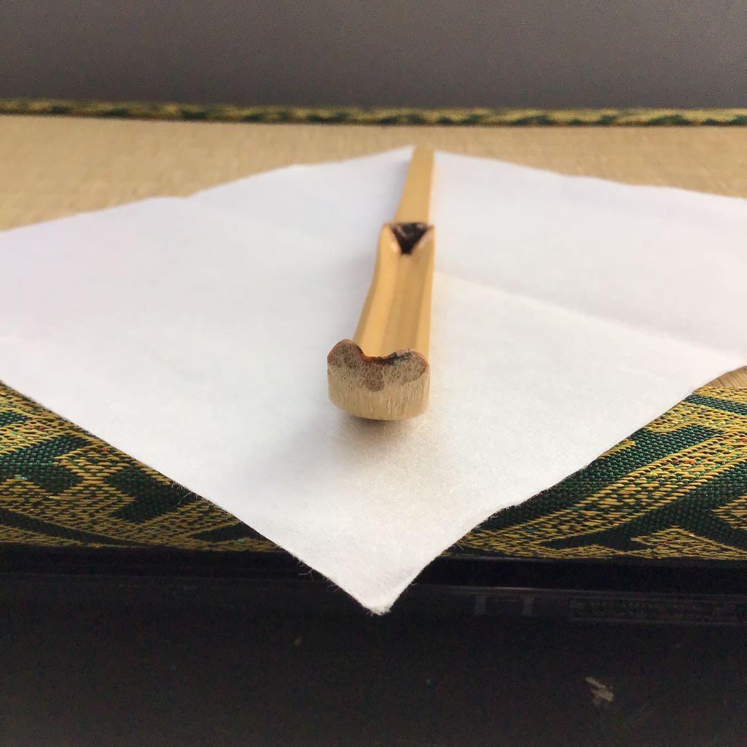 茶杓銘:弐千歳ト号楽只斎作鶴亀写 松尾流十