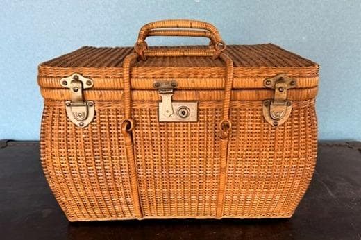 品番　z-0697 籐カゴ　アンティーク　レトロ　ピクニックバック　小物入れ収納 品番 z-0697 籐カゴ アンティーク レトロ ピクニックバック 小物入れ収納