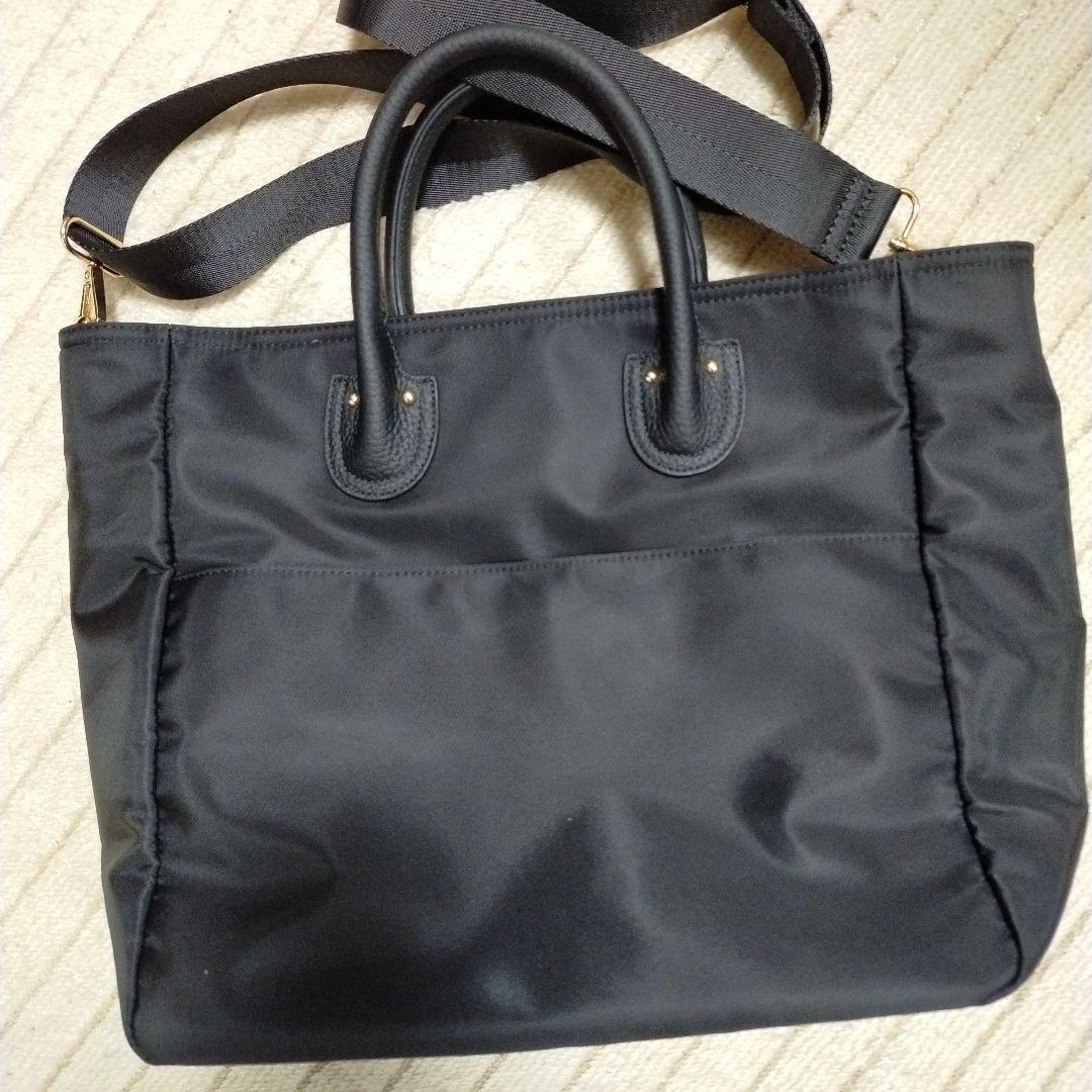 ヘイニ　トートバッグ　 ショルダーバッグ