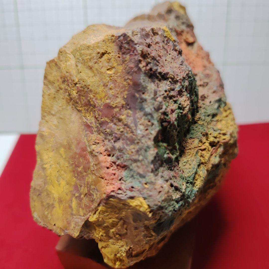 多彩な色の自然石（津軽錦石）原石、管理No．71238