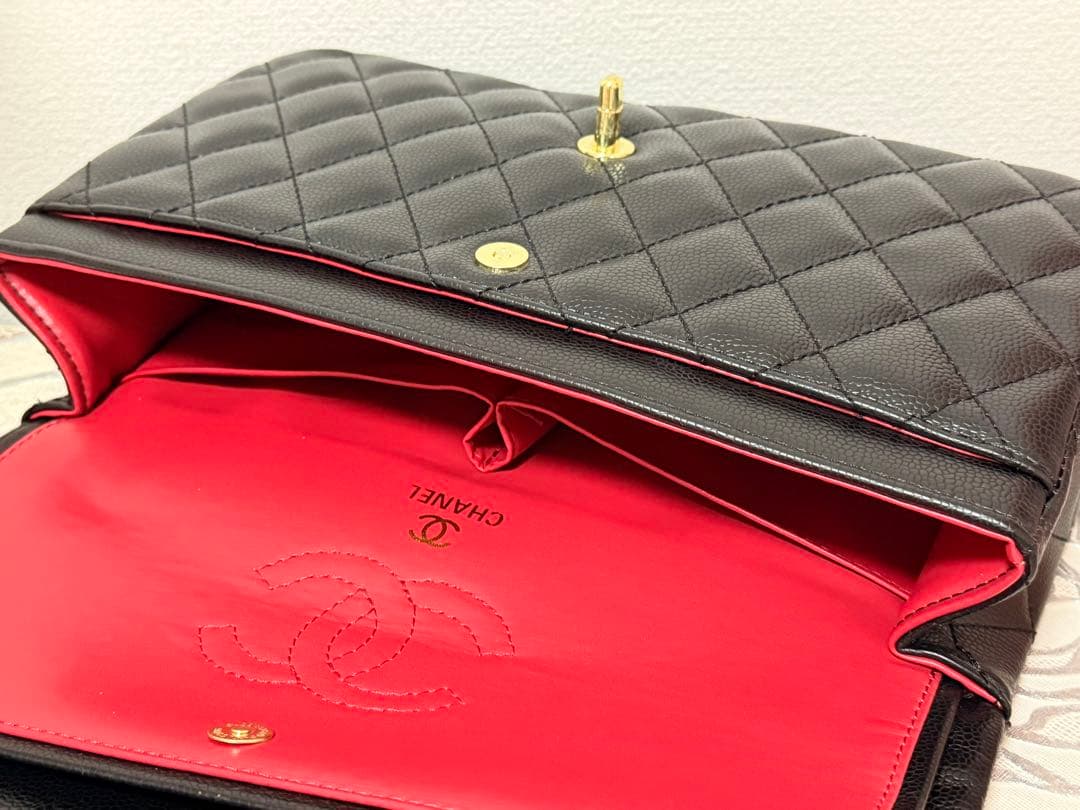 ノベルティ　 CHANEL シャネル チェーン　フラップバッグ　キャビアスキン