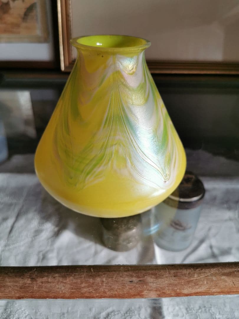 アンティーク 玉虫色イエロー&翠&乳白&桜 ファブリル系ガラス ランプ