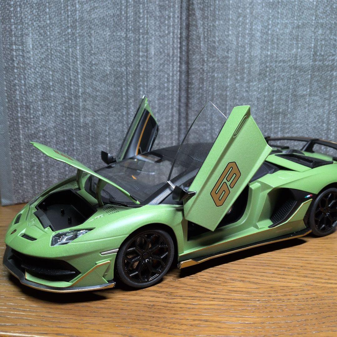 OK アヴェンタドール 1:18スケール グリーン 63