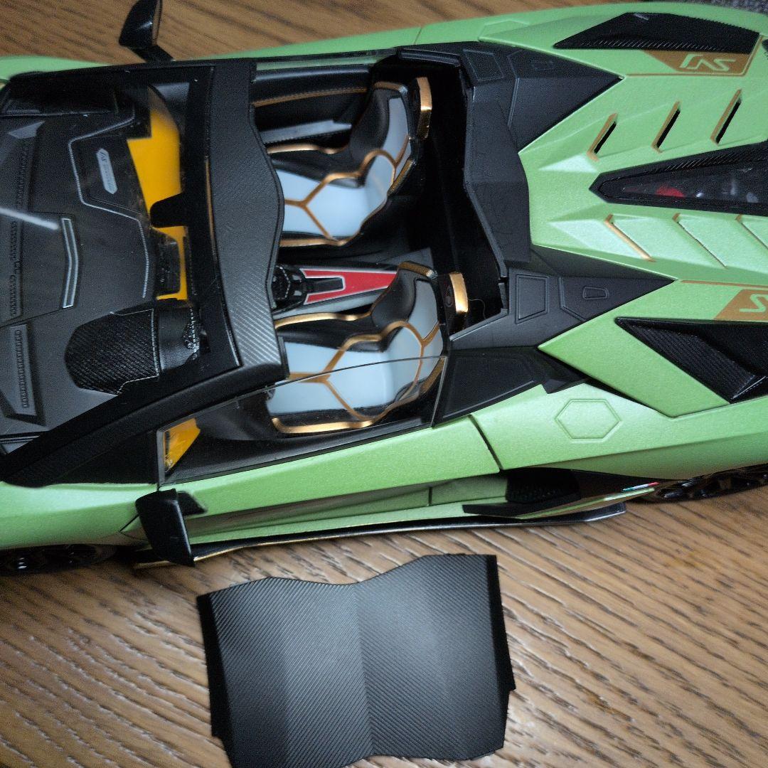 OK アヴェンタドール 1:18スケール グリーン 63