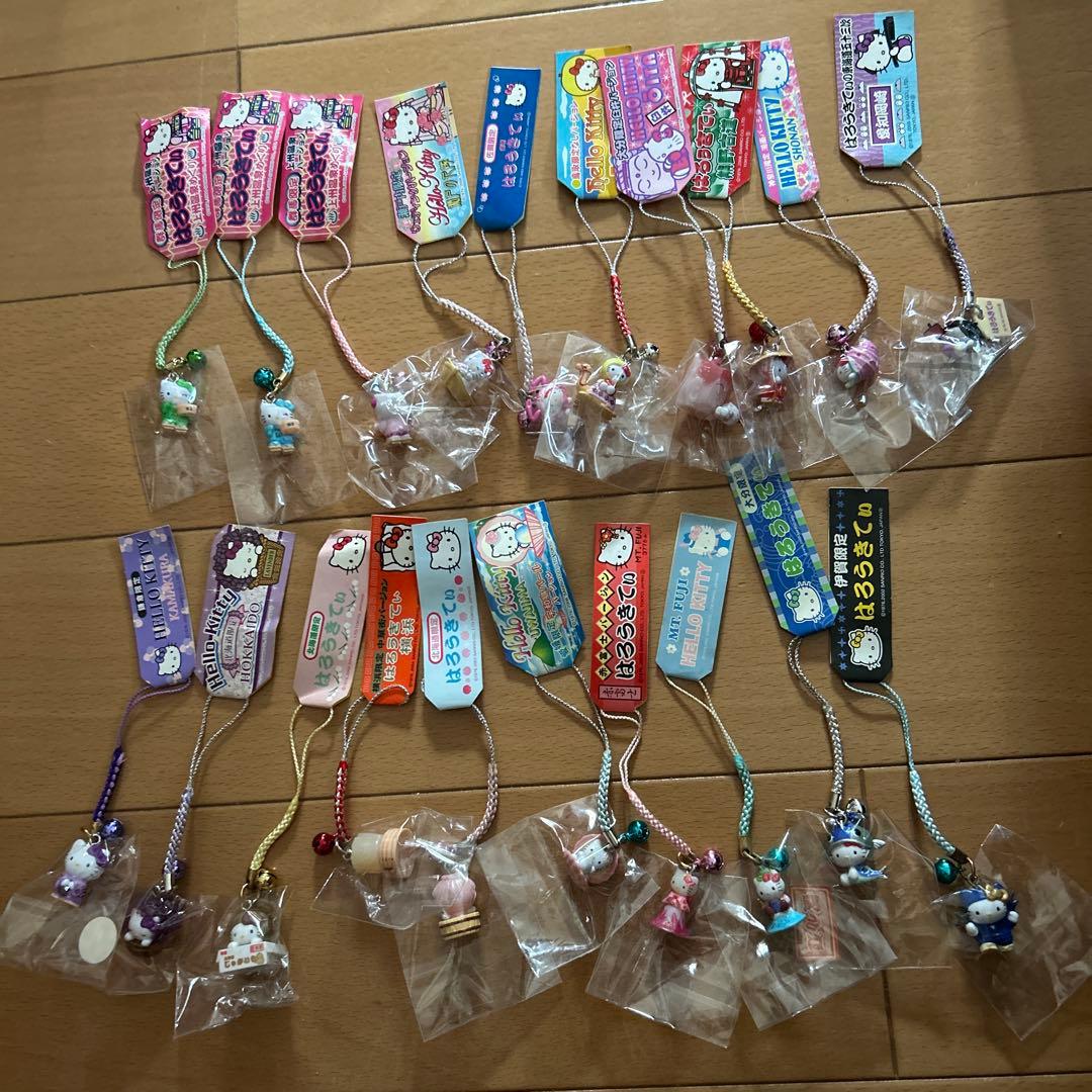 ご当地キティ　根付け　101個