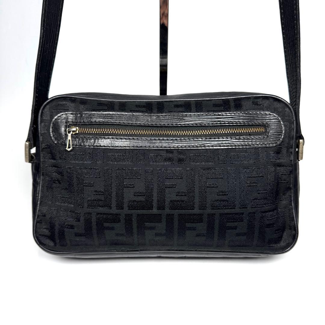 FENDI フェンディ ショルダーバッグ ズッカ キャンバス レザー