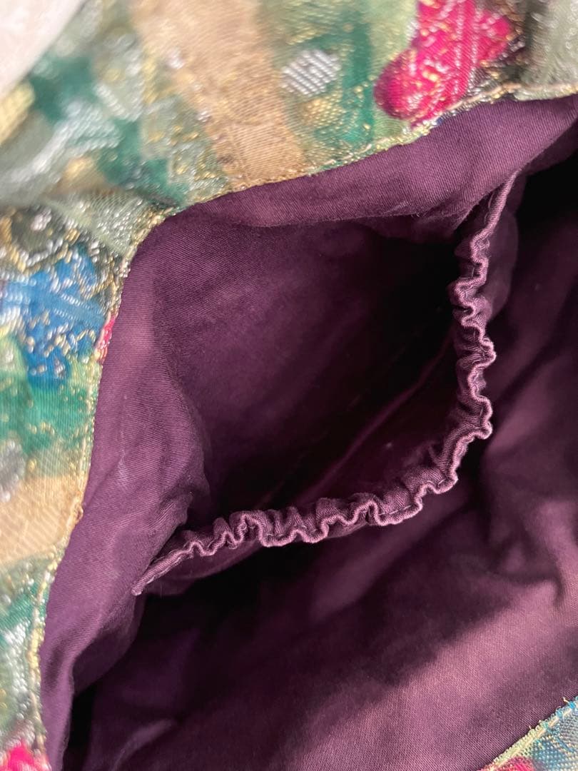 miumiuミュウミュウバッグ ビジュー付き