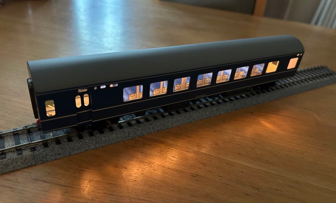 【金属製：内装付】KATSUMI HOゲージ鉄道模型20系ブルートレイン7両組