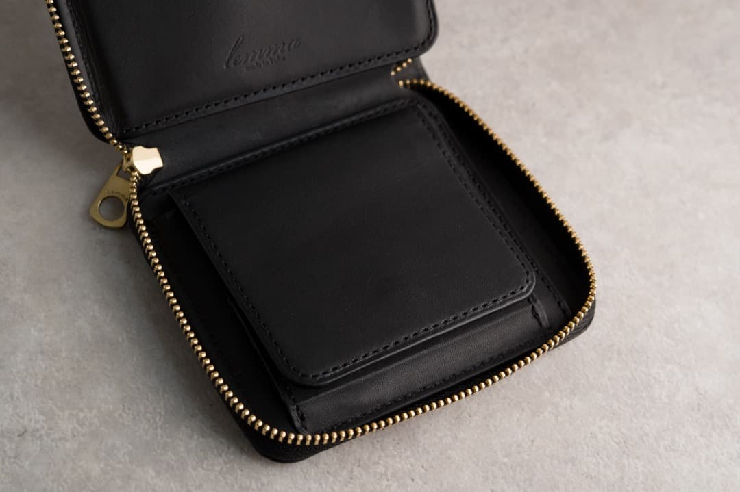 【ほぼ新品】レンマ クルバ ミニラウンドウォレット ブラック lemma