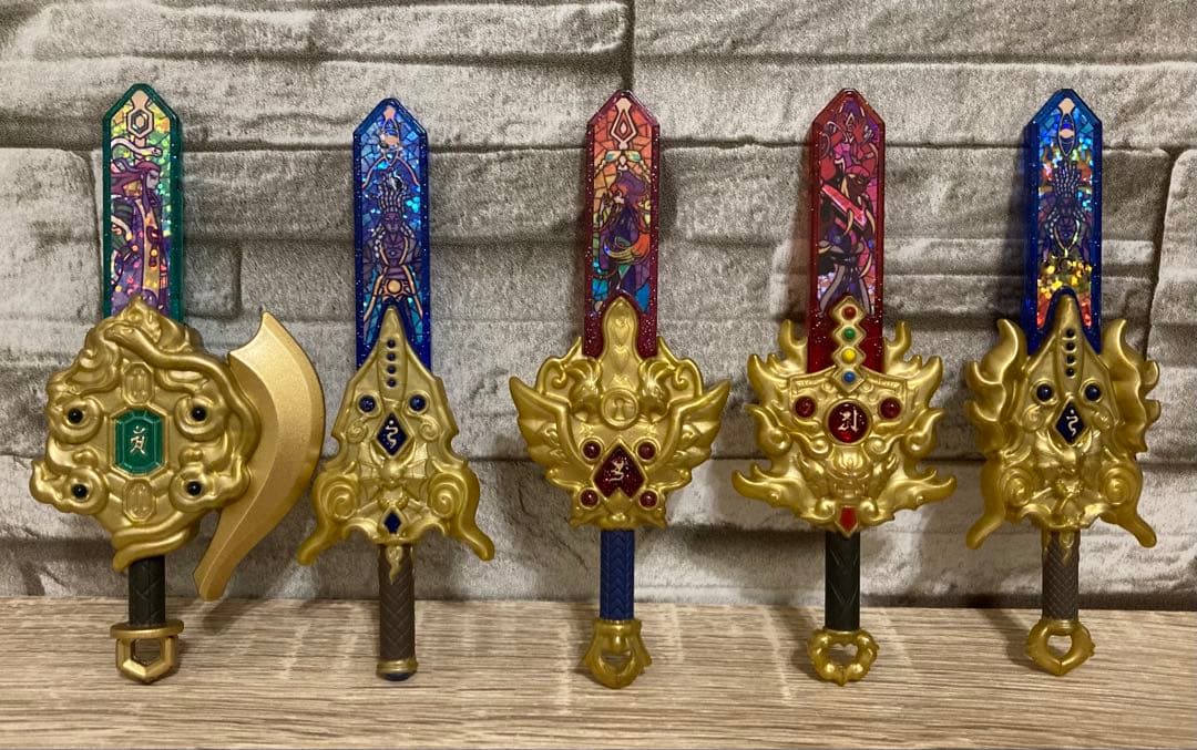 DX妖怪ウォッチオーガ　妖聖剣5本　ホルダー