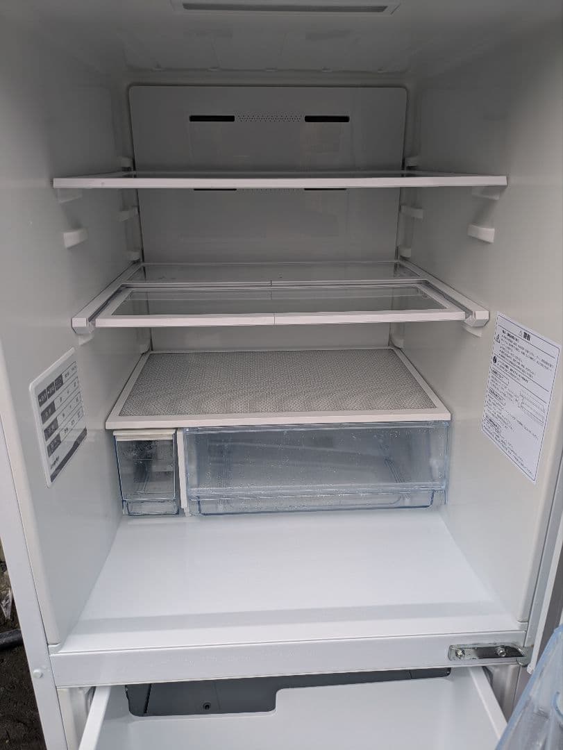 ル*君様 (2024年製)ヤマダ冷蔵庫 YRZ-F28M 283L