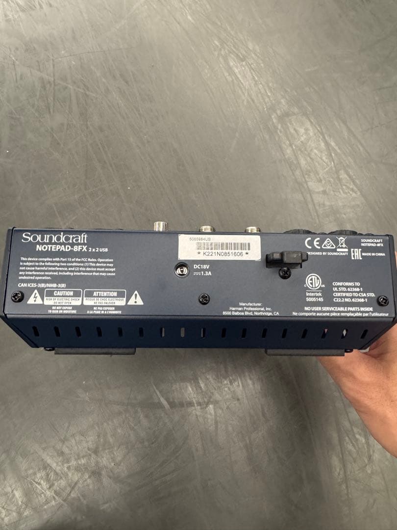 コンパクトアナログミキサー\"Soundcraft Notepad-8FX\"