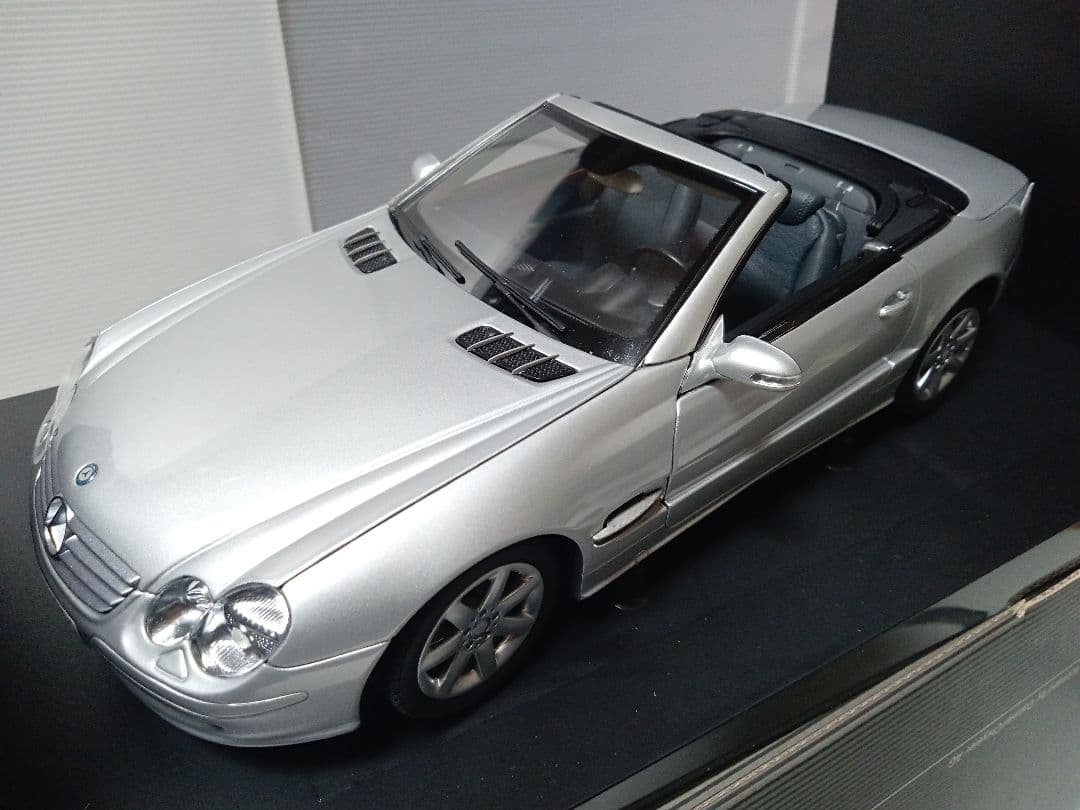 PMA/Minichamps 1/18 メルセデスベンツ SLクラス PMA/Minichamps 1/18 メルセデスベンツ SLクラス