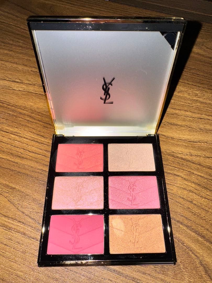 【最終価格年内まで】YSL パウダーチークパレット 6色入り