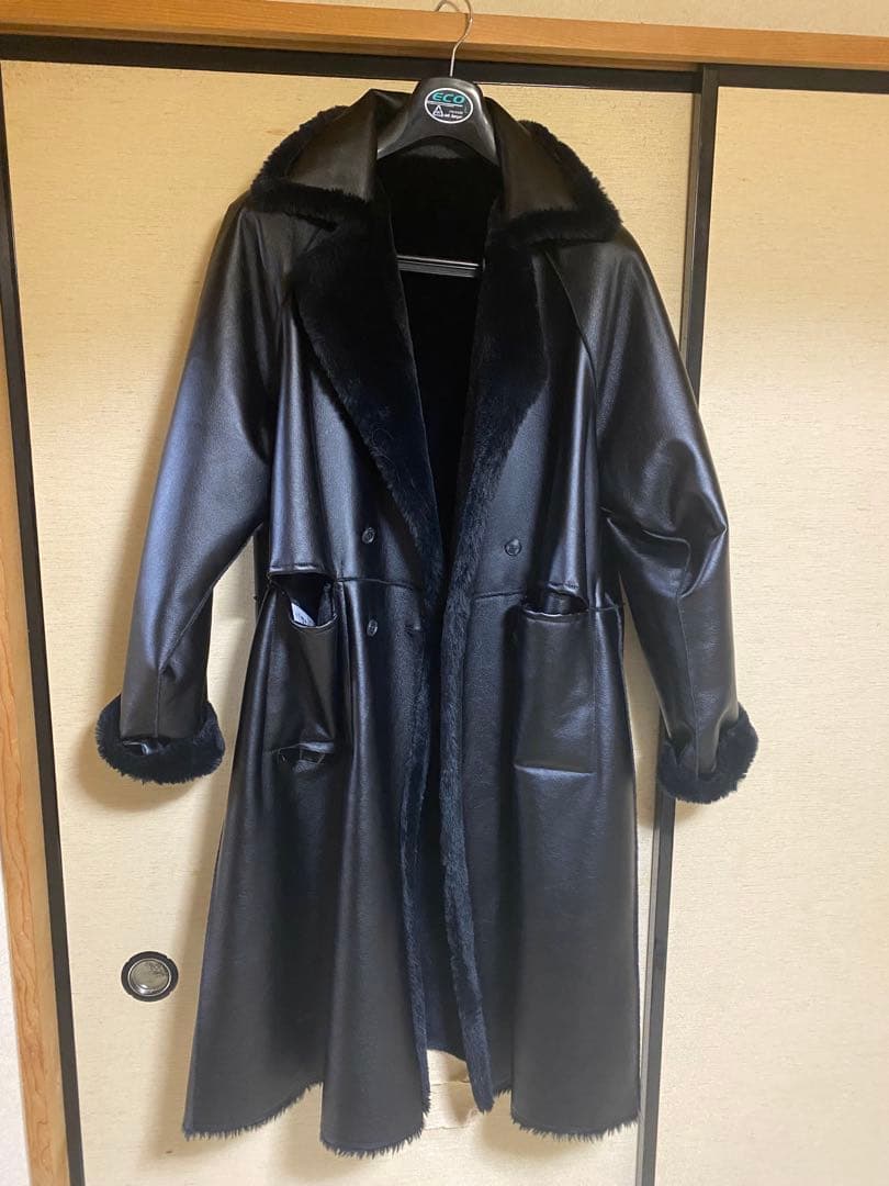ブラック ファーロングコート