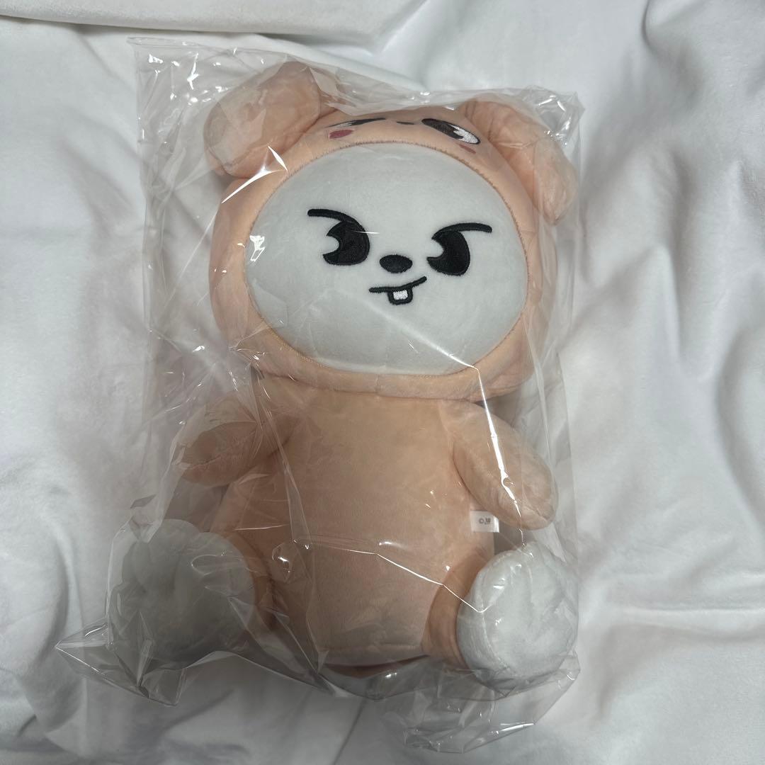 SKZOO 抱きぬいぐるみ（TOY WORLD）