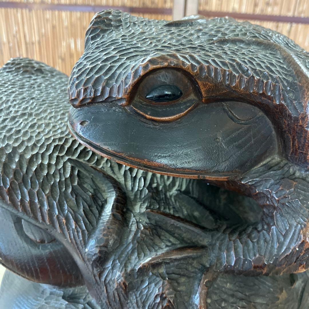 骨董 福かえる 木彫刻 親子かえる 昭和20年頃の作￼N34KE - メルカリ