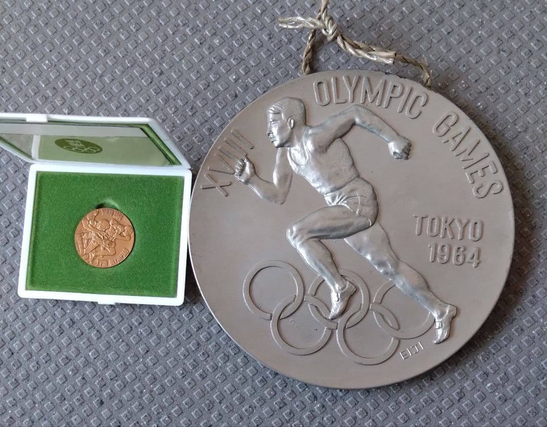 ヴィンテージ品 オリンピック、皇室、万博等 メダル19点セット