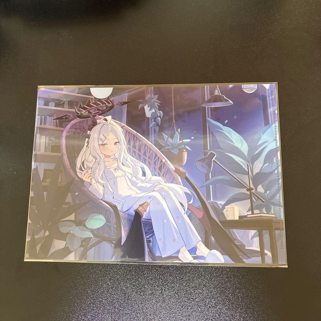 ブルーアーカイブ 空崎ヒナ クリアファイル COTSUBU ASMRイヤホン