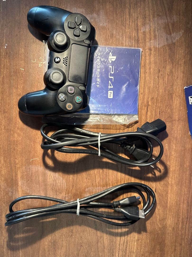 PS4 Pro 本体　1TB 初期化済み