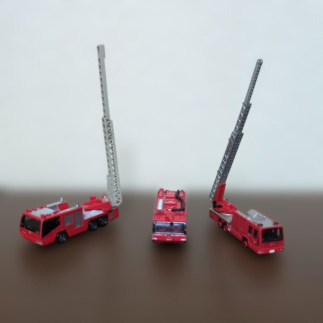 トミカ17個セット　ヤマト運輸(非売品)　パトカー　消防車　はしご車　警察車両