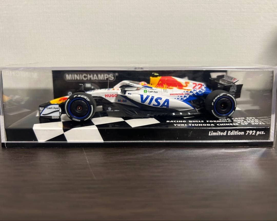 MINICHAMPS Yuki Tsunoda 2025 中国GP 限定792台｜