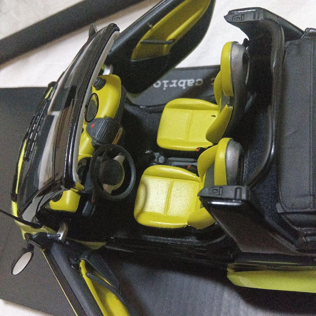 smart cabrio 1/18 ダイキャスト製モデル グリーン