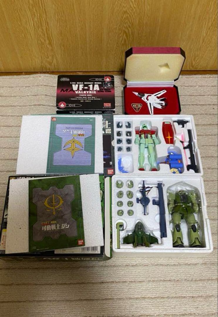 超合金GD-26可動と超合金可動GD28とVF-1Aとサイバーバース