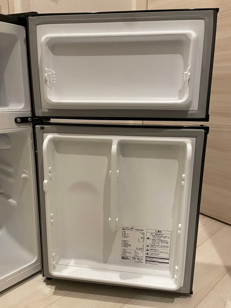 動作品　2020年製　マクスゼン 2ドア冷蔵庫 90L 一人暮らし　大学生