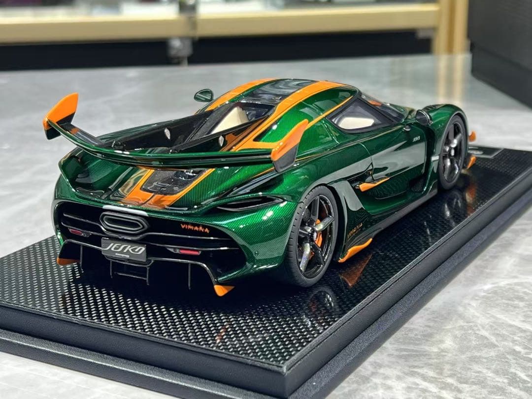 新品 FrontiArt ケーニグセグ jesko グリーンカーボン ミニカー