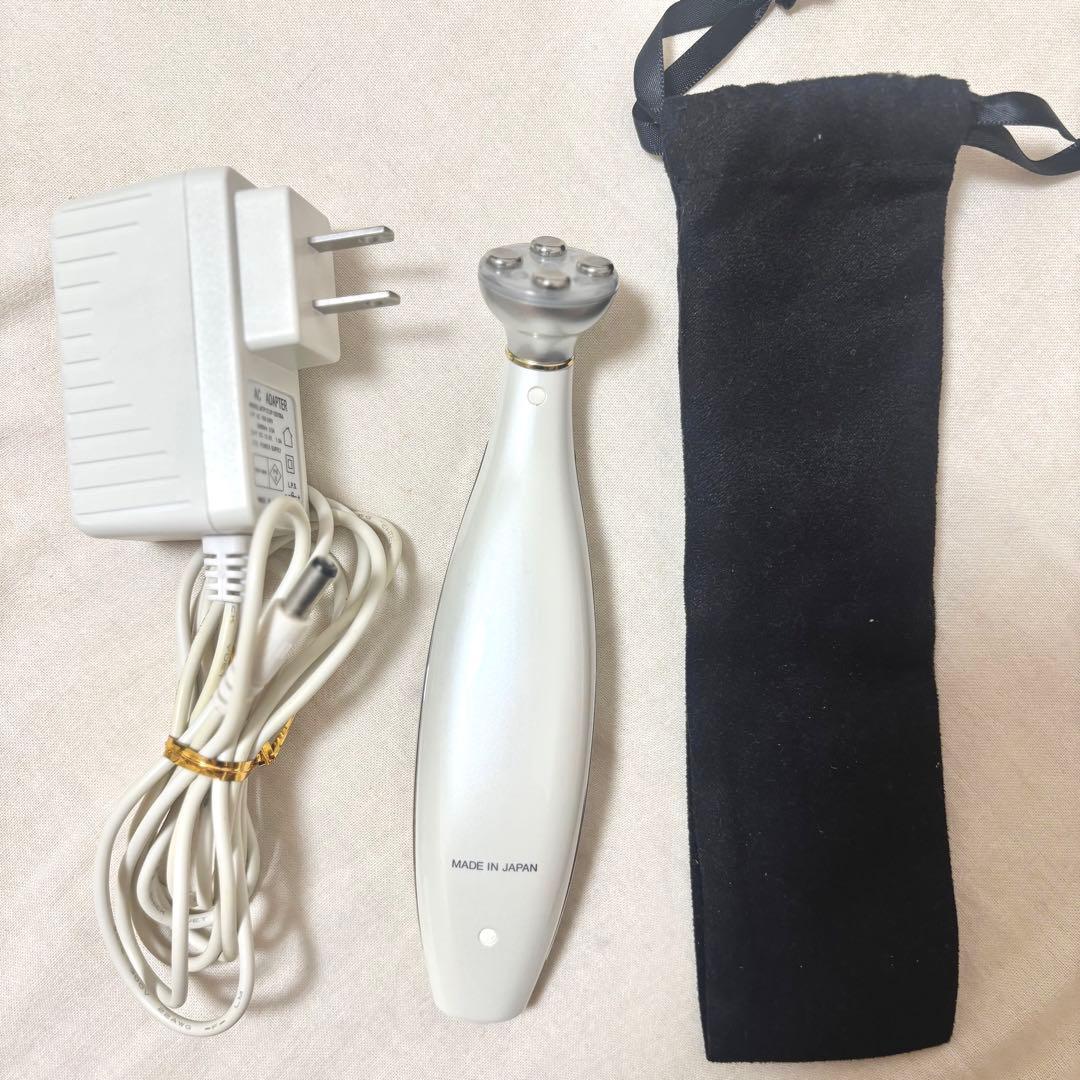 Clione(クリオネ)美顔器 - メルカリ