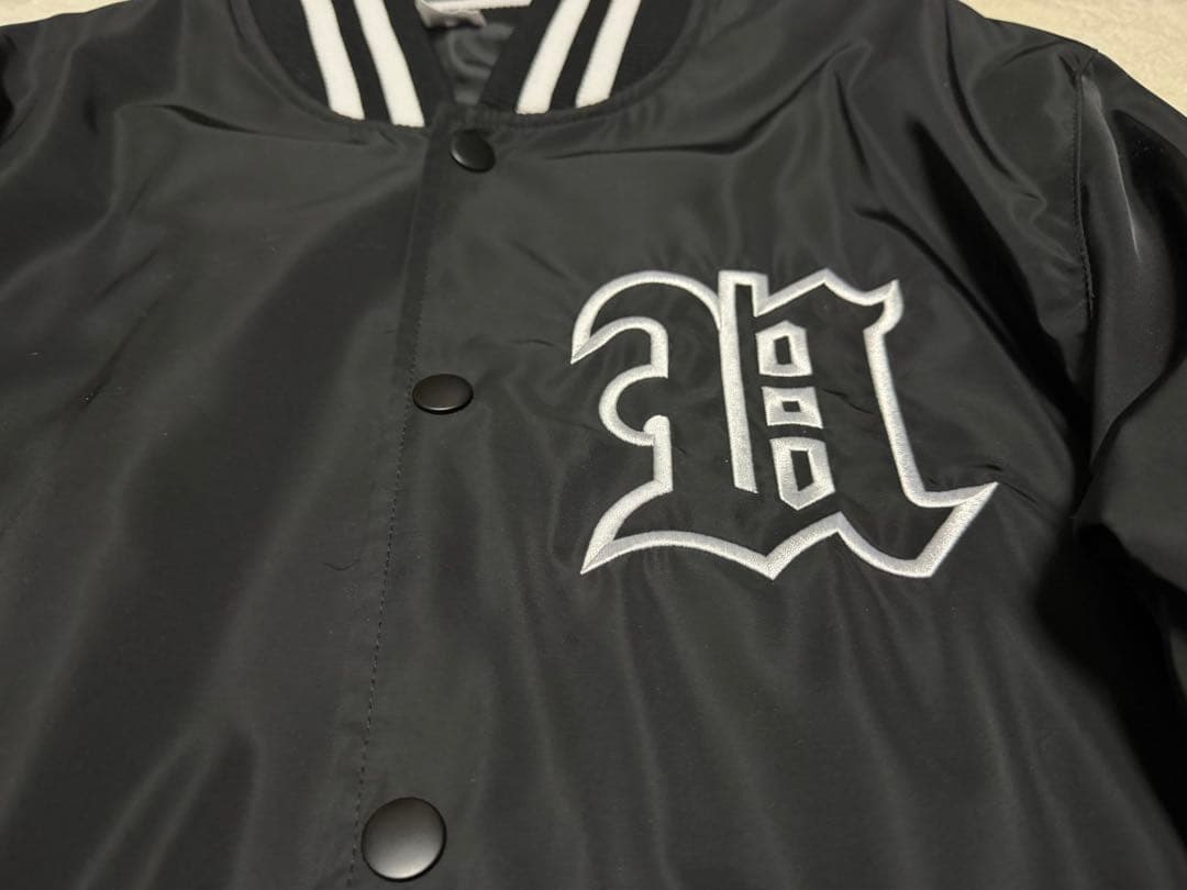 極美品】UVERworld スタジャン - メルカリ