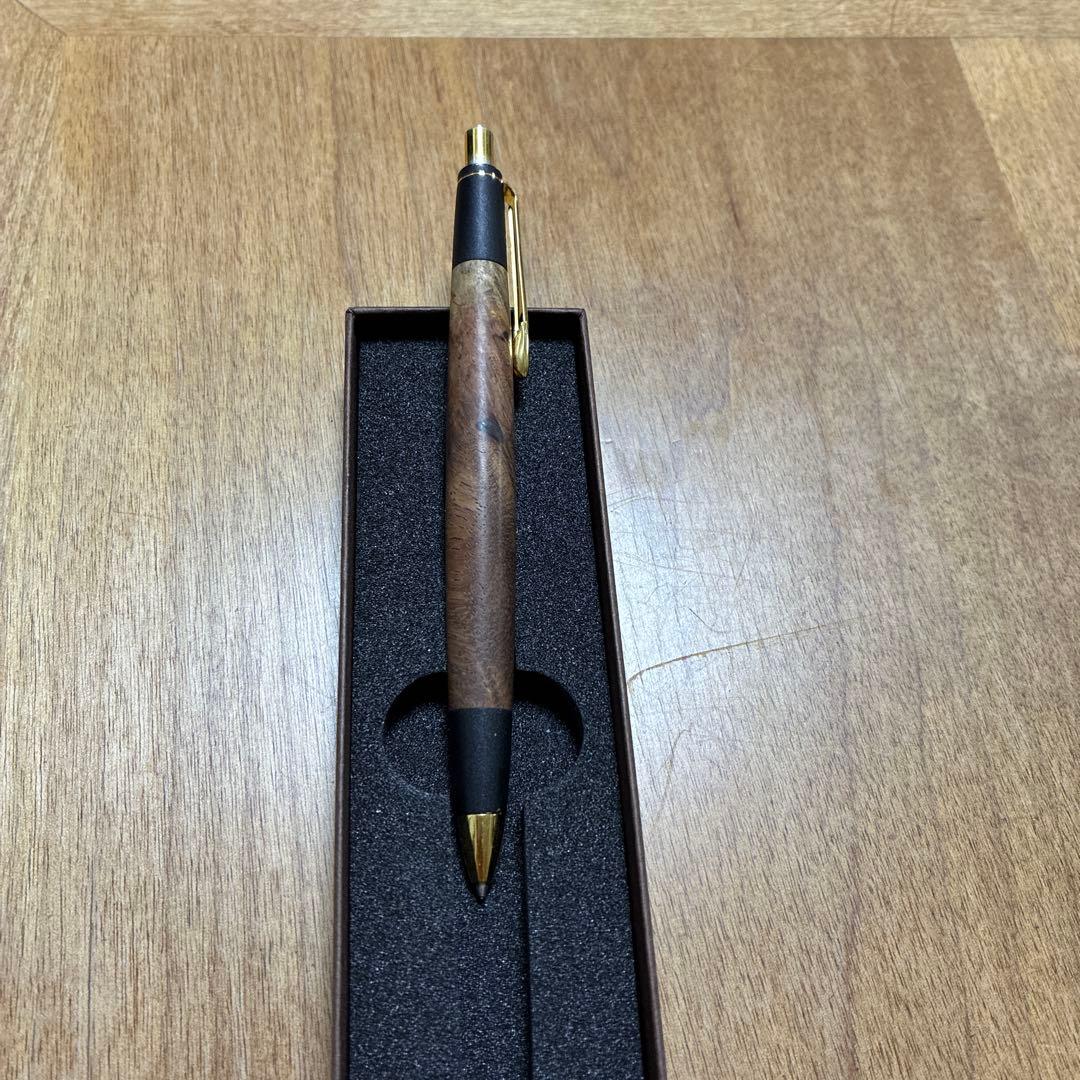 BARBです。ボナンペンシャープペン　花梨瘤　専用ボックス付き