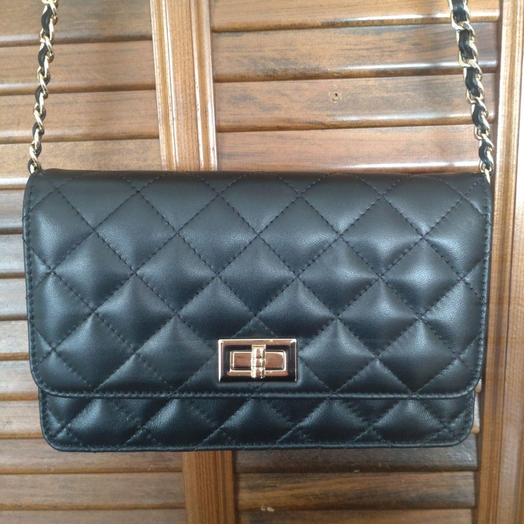 本革 キルティングチェーンバッグ　Oggia オッジア