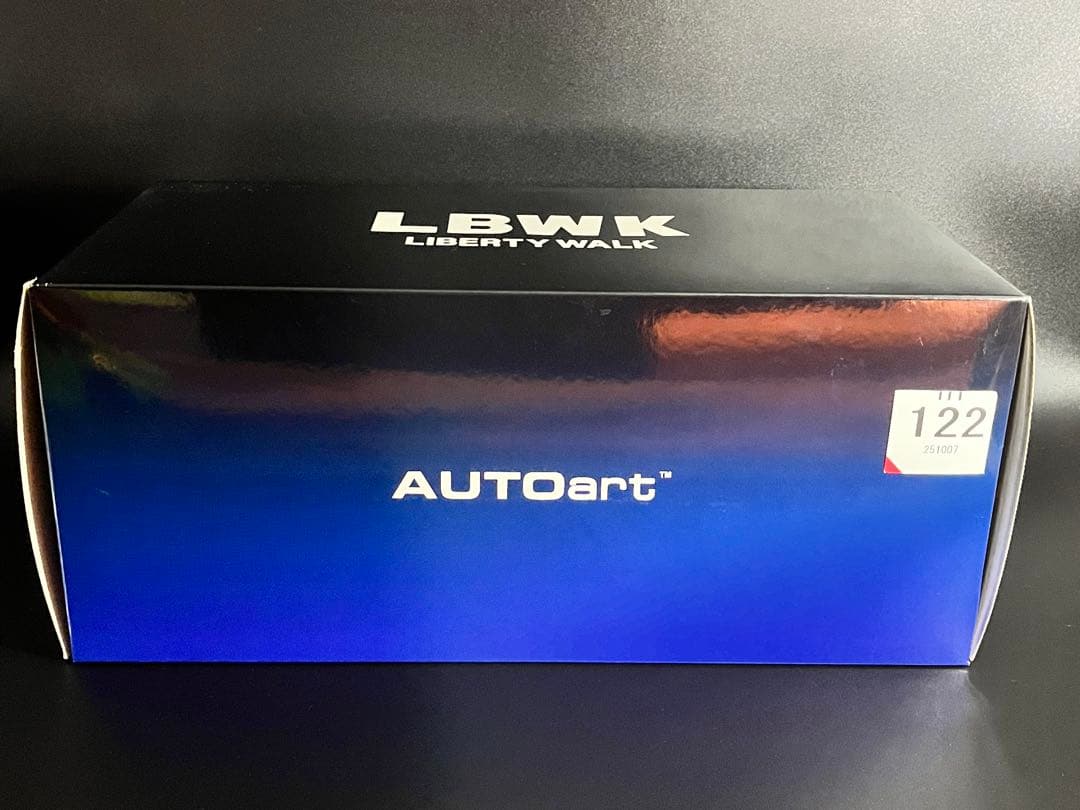 【限定】AUTOart LBWK ランボルギーニ・アヴェンタドール 1/18