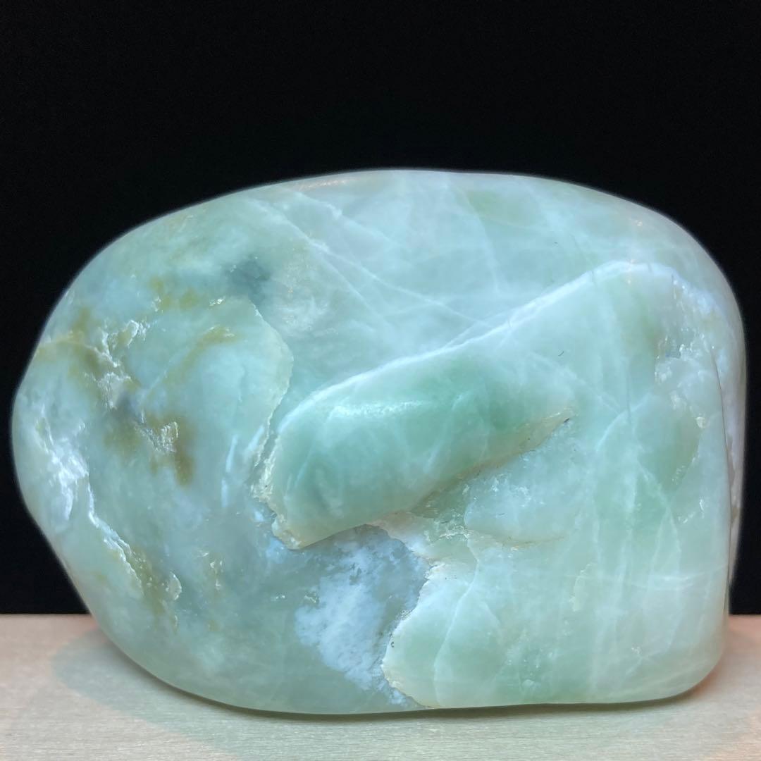 三　【家宝級】糸魚川翡翠　ロウカン質 翡翠　翡翠輝石　原石　223.1ｇ