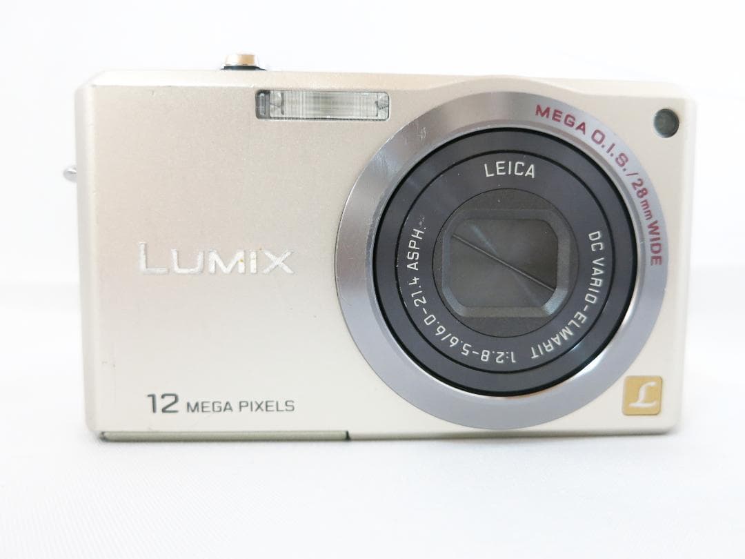 デジタルカメラ／Panasonic LUMIX DMC-FX100 ゴールド - メルカリ