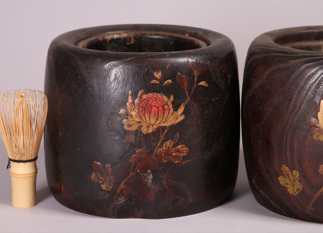古い 桐火鉢一対 菊蒔絵 小さめ 手あぶり 6.5号 高さ15.3cm【MB30